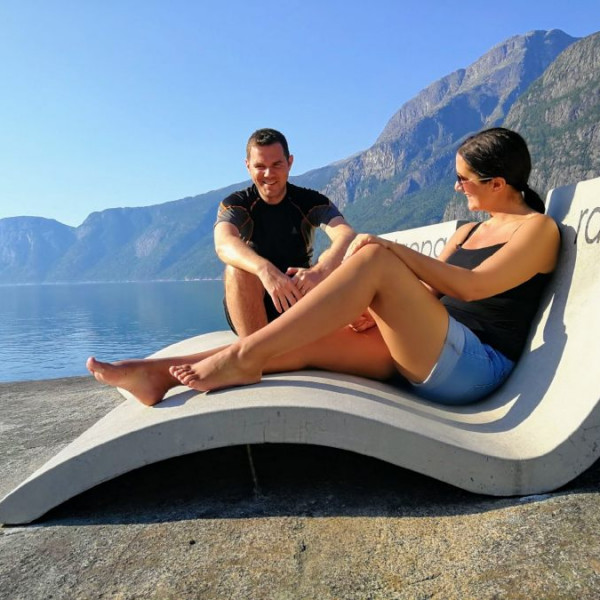 Wild swimming at Eidfjord in Norway - Krakeskarvet