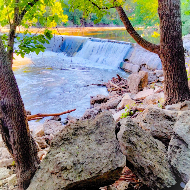 Cottonwood Falls, Kansas - Cottonwood River Dam Falls